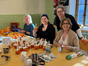 Making christingles