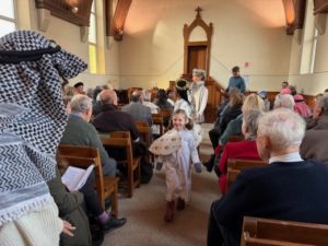 NATIVITY PLAY AND FESTIVE LUNCH